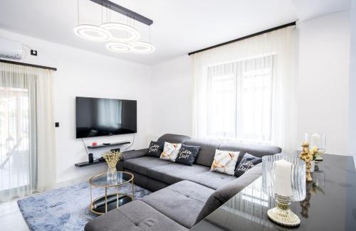 Sarud Apartment | Sunrise Palace