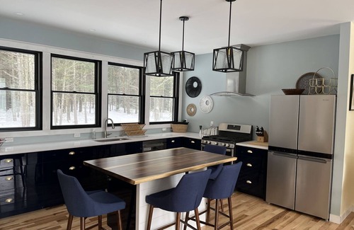 Kewadin House | Sunrise Sands Retreat Beach & Dock 2364