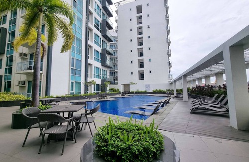 Mandurriao Apartment | Sunrise Studio is centrally located to vibrant city of love,offer self-check-in.