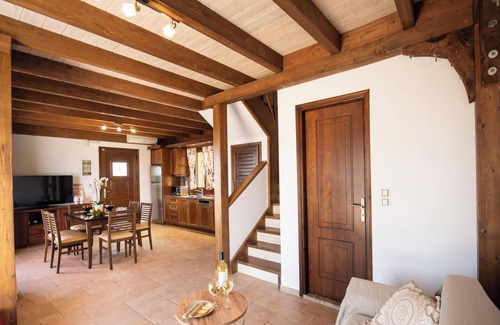 Pondi Villa | Sunrise View - Two Bedroom Villa, Sleeps 4
