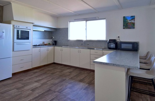 Kalbarri House | Sunrises Kalbarri, entire large family home