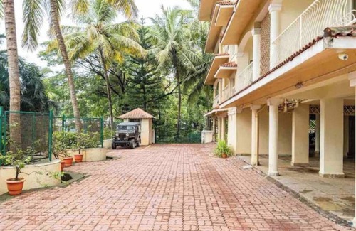 Saunta Vaddo Apartment | Sunsaara Pool Front! 1BHK Super Luxury Apartmentnn