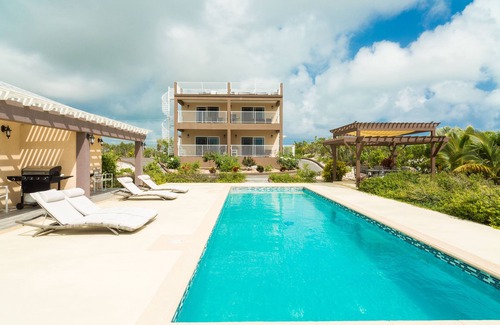 Long Bay Villa | SunSeaSand - 1Bdrm Seaside Unit B - Long Bay Hills