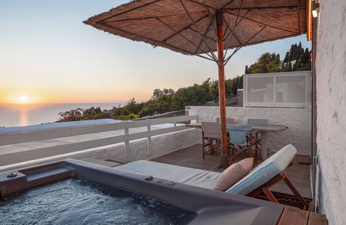 Chora House | Sunset and sea view villa in Chora