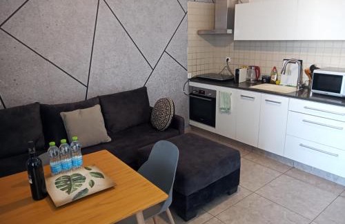 Ashkelon Apartment | Sunset and sea view, wifi and more