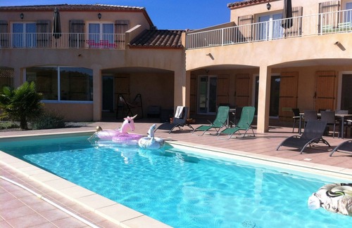 Tournissan Apartment | "Sunset apartment" at La petite Auberge, 1 - 5 p in a haven of peace!