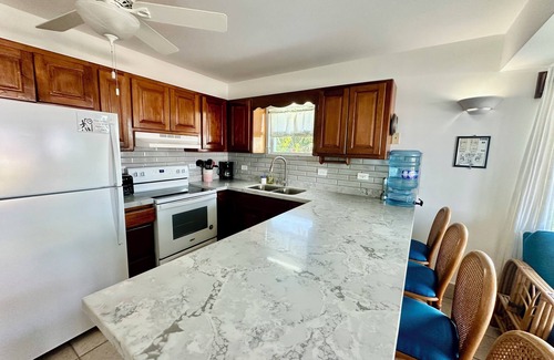 San Pedro Condo | Sunset Beach "A4" - Beachfront, Pool/Ocean View, Kayaks, Bikes, & More! 🏖