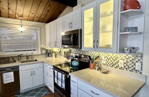 Oak Harbor Cottage | Sunset Beach Haven; Seriously Waterfront-"It's Like Living on a Boat", Whidbey