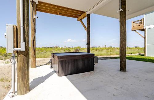 Gilchrist House | Sunset Bellini with Hot Tub