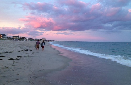 Charlestown House | SUNSET BREEZE- BEACH HOME Family friendly, welcoming cottage - clean & bright!