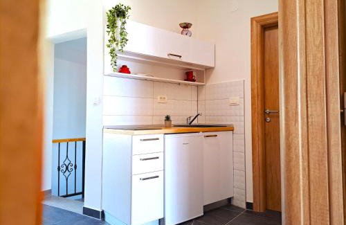 Sestanovac House | Sunset Chaser - Rural Dalmatian Mountain View - Makarska, Brela