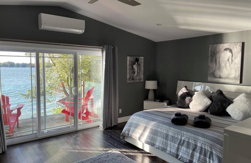 West Lake Bed & Breakfast | Sunset Escape On Westlake. This B&B offers 2 suites that are rented separately