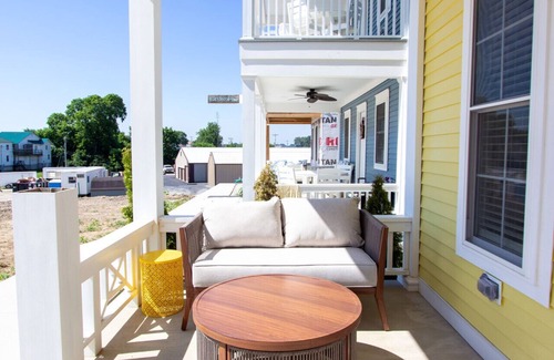 Celina House | Sunset Haven: 2 Bed/1.5 Bath Lakeside Cottage!