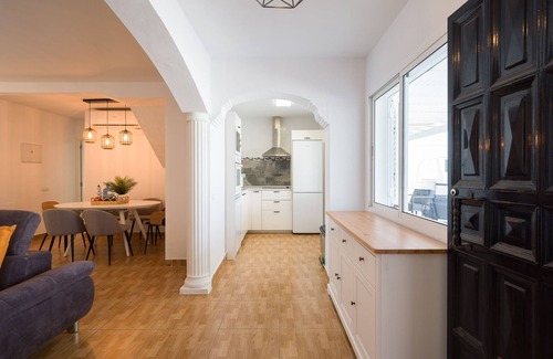 Balito Ski Chalet | Sunset House Los Caideros