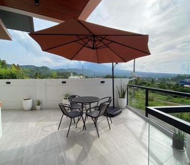 Lucban Villa | Sunset House