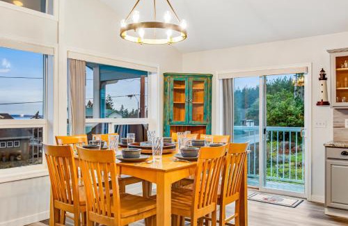 Camano Island House | Sunset Laguna