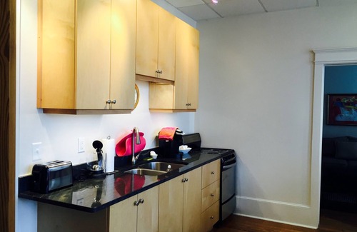 Hendersonville Apartment | Sunset on the Attic on Main Street. Charming Hendersonville. Walkable. Off street parking