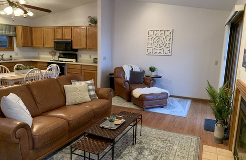 Arkdale Cabin | Sunset Pines Retreat Castle Rock Lake