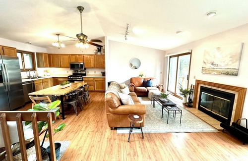 Arkdale Cabin | Sunset Pines Retreat Castle Rock Lake