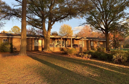 Henrico House | Sunset Point main lake, quiet, great view! One level, Handicapped friendly