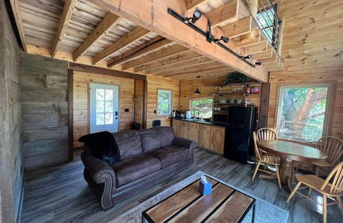 Greenwich House | Sunset Reset TreeHouse