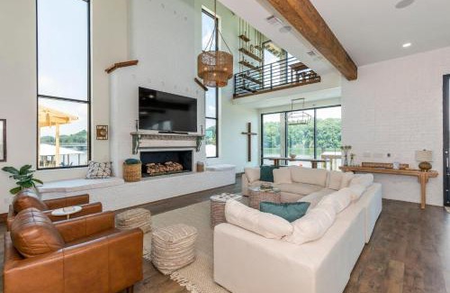 Alexander City House | Sunset Rock at Lake Martin