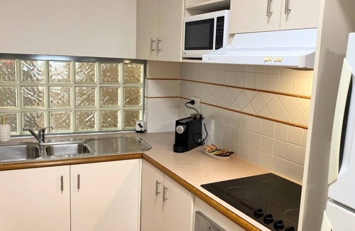 Scarborough Apartment | Sunset Shores Scarborough