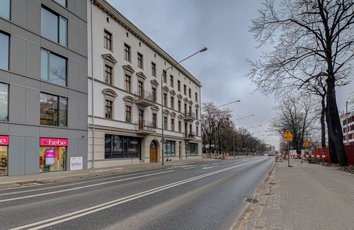 Jezyce Apartment | Sunset Studio | Fast Internet | Free Parking | Close to Everything