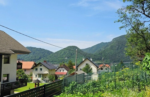 Jesenice Apartment | Sunset suite in the middle of the village close to main hotspots