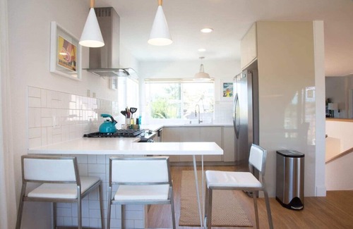 San Diego Coast Apartment | Sunset Suite: Ocean Views, Bright, Balconies, Walkable!