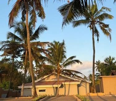 Uswetakeiyawa House | Sunset View Bopitiya