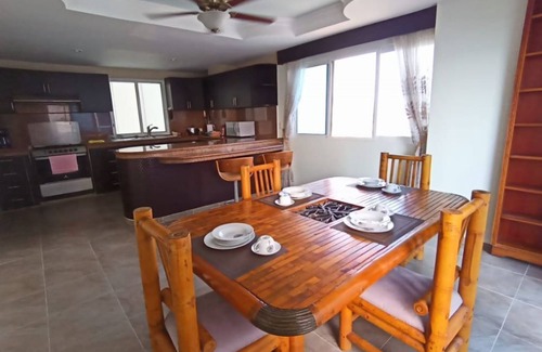 Salinas Condo | Sunset View Duplex Penthouse - Salinas