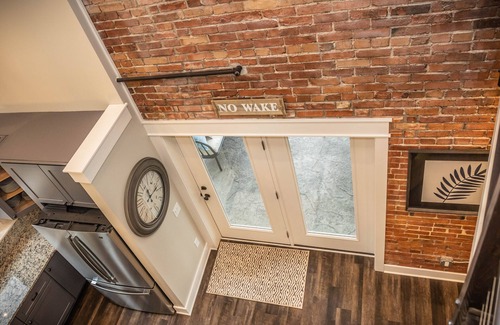 Boyne City Apartment | Sunset View - Loft 5 Penthouse