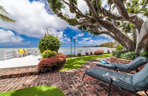 Eastern Honolulu House | Sunset View-Ocean Front - East Honolulu - Cottage Charmer!