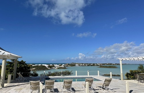 Ocean Point House | Sunset View Villa