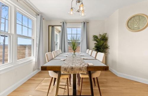 Hampton House | Sunset Views Balcony Marsh Views AC