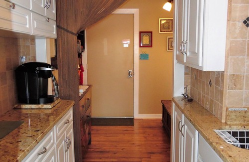 North Shore Condo | SUNSET VIEWS-Pristine WATERFRONT Penthouse Condo on SML- Boat Slip Available