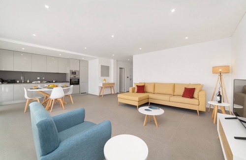 Nazare Apartment | Sunset Views - T2 Holiday Apartment with sea views By SCH