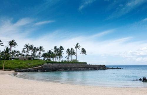 Kamuela House | SUNSET VILLA Spacious Mauna Lani 3BR Home With Private Beach Club