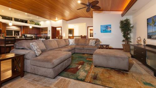 Kamuela House | SUNSET VILLA Spacious Mauna Lani 3BR Home With Private Beach Club