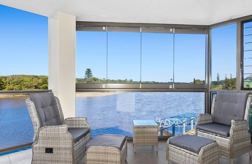 Kingscliff Apartment | Sunset Waters Creekfront Apartment