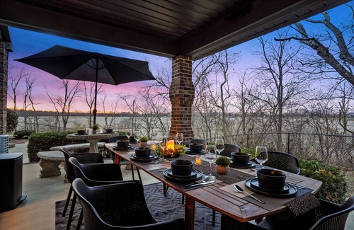 Laurelville House | SunsetViews-Hottub-PetsOK-Daybed-EpicGameroom