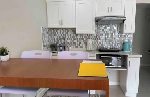 Portmore Condo | Sunshine Beachfront Studio~ w/Pool & Beach Access