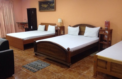 Arunagiri Nagar Hotel | Sunshine Hotel & Hall