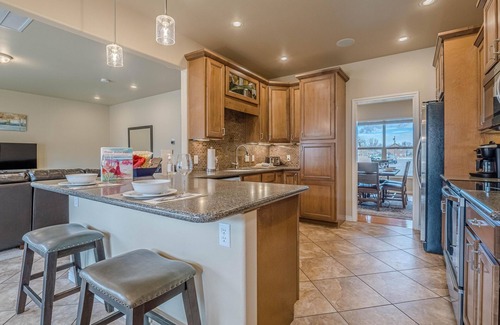 Fruita House | Sunshine IV: Beautiful Sunny Home