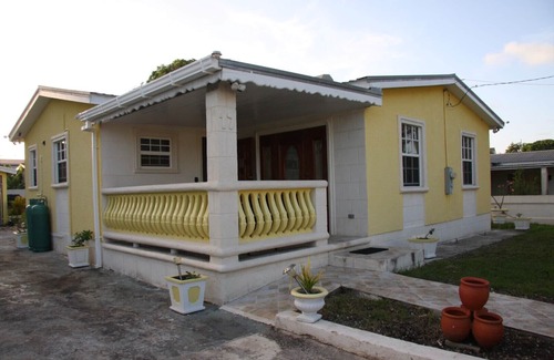 Lead Vale House | 🌞SunSpot Family Home