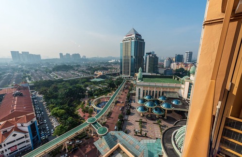Bandar Sunway Apartment | SUNWAY RESORT SUITE @ SUNWAY PYRAMID & SUNWAY LAGOON