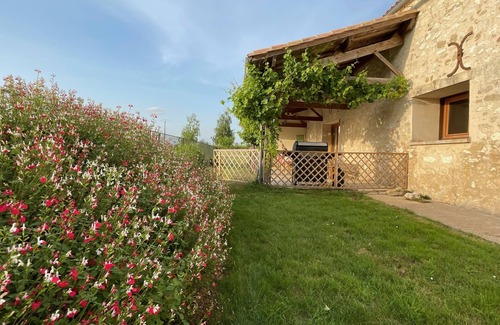 Les Leves-et-Thoumeyragues Villa | Superb family property, Château L'Indécise, swimming pool and large garden