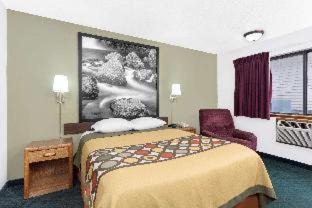 Antigo Hotel | Super 8 by Wyndham Antigo