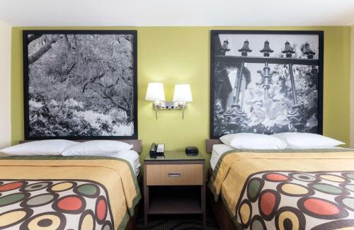 Dock Junction Hotel | Super 8 by Wyndham Brunswick/St Simons Island Area